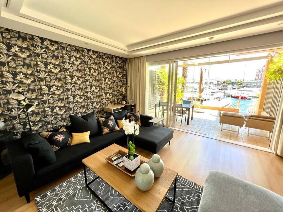 Parama 003 Secure, Luxurious Waterfront Apartment Città del Capo Esterno foto