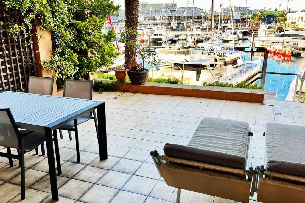 Parama 003 Secure, Luxurious Waterfront Apartment Città del Capo Esterno foto